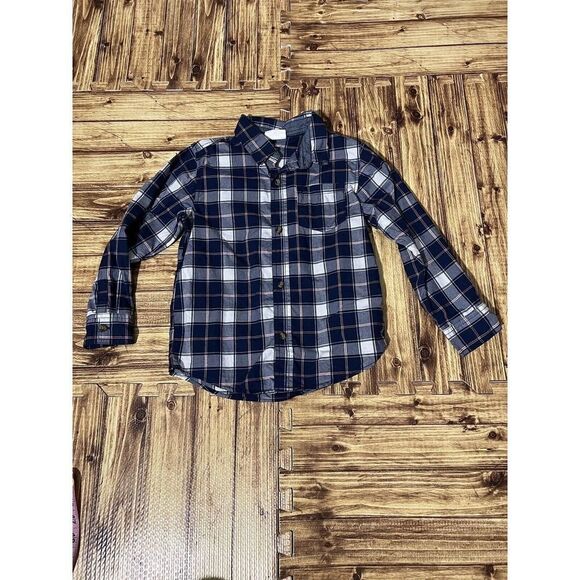 Crazy 8’s Boys Plaid Button Down Shirt 5T - Picture 2 of 5